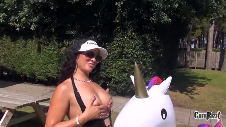CumBizz Morgan Steele Unicorn Porn