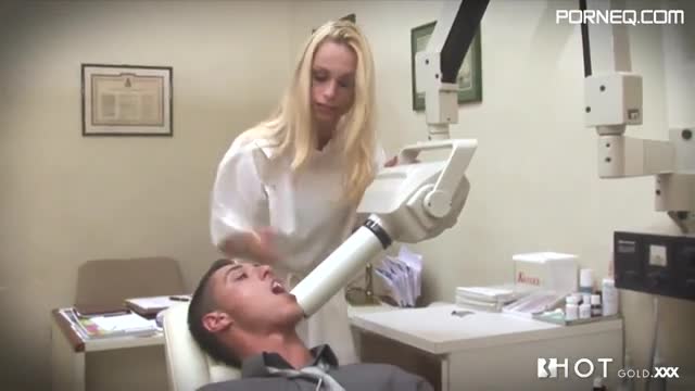 Dentist Fucks A Patient In The Dental Office