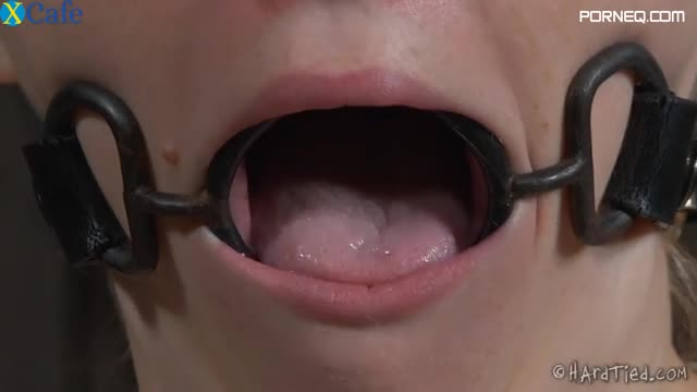 Heavily tied blond bitch Delirious Hunter gets dildo fucked rough