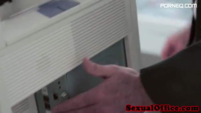 Cumming Inside Office Slut Kyra HQ Mp4 XXX Video