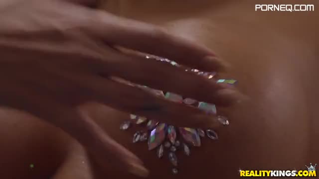 THE DIAMOND AMONG BUTTS free HD porn (2)