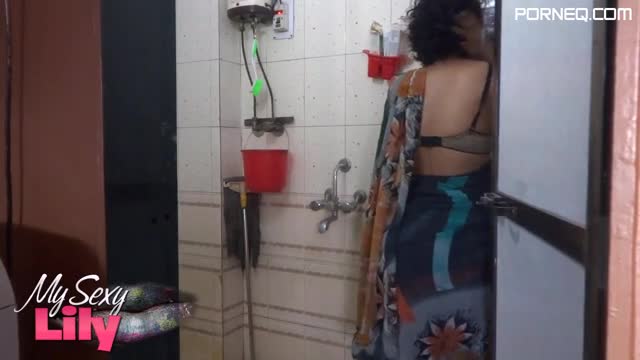 MySexyLily South Indian Actress SITERIP x9 Clips lily in sare taking shower and dancing