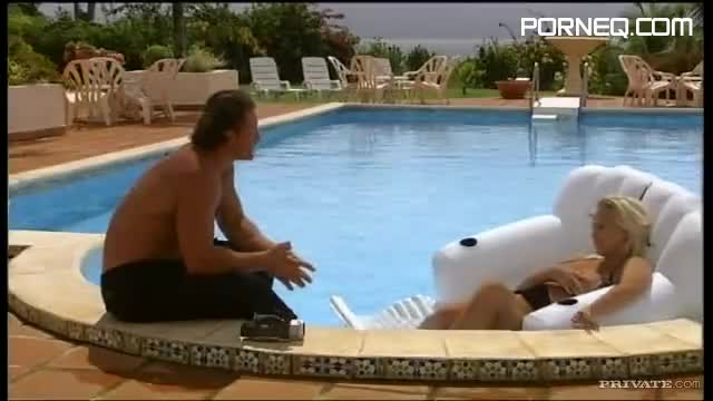 Blonde Sandy Style Giving Head and Fucking In The Pool