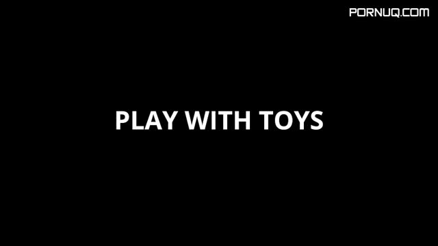 [JolieAndFriends] Ingrid Moreira Play With Toys (01 01 2019) rq