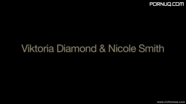 Viv Thomas 2013 08 19 A Girls Night In Nicole Smith Viktoria Diamond by Viv Thomas 1080