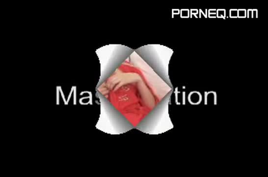 Kira Masturbation