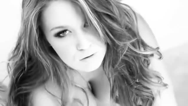 Erotic Session With Sumptuous Leanna Decker —