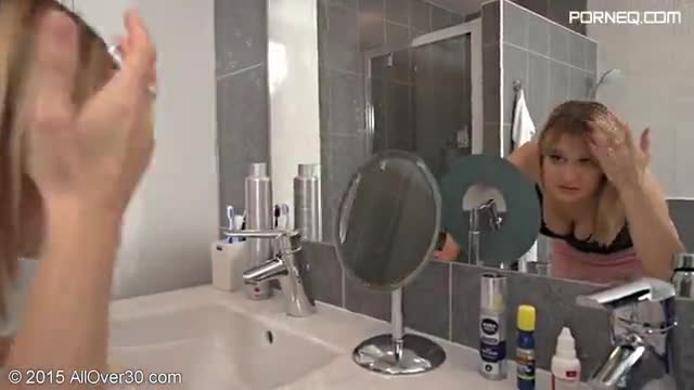 40 year old blonde mom washes her huge hooters in the shower
