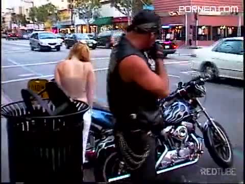 Biker fucking a blonde Biker fucking a blonde