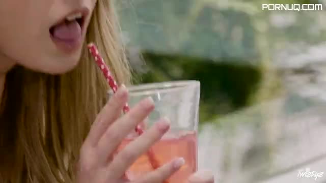[ com] 2018 05 02 Scarlett Sage in Sugar Coated Cocktail