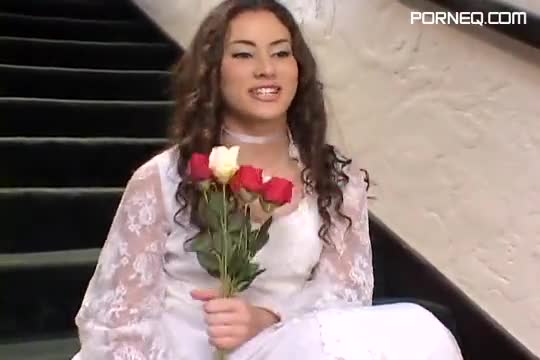 Young Beautiful Bride Getting Wedding Facial HQ Mp4 XXX Video