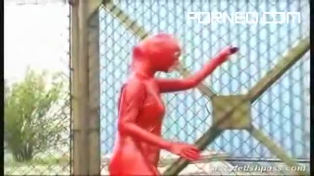 Spandex flexi girl Franzi outdoor in red spandex catsuit (1)