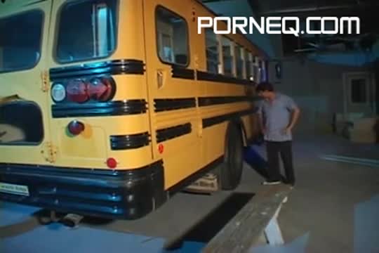 School bus driver pummeling teen schoolgirl usb (1)
