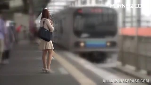 Cute Japanese bitch gets her pussy fingered in a train