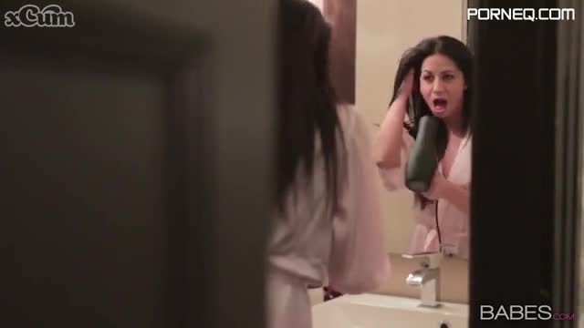 Julia De Lucia enjoys anal during serious porn play (1)