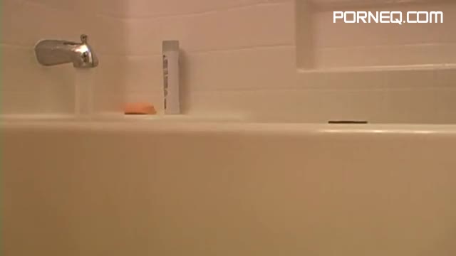 Naked Addison Crush In The Bathtub
